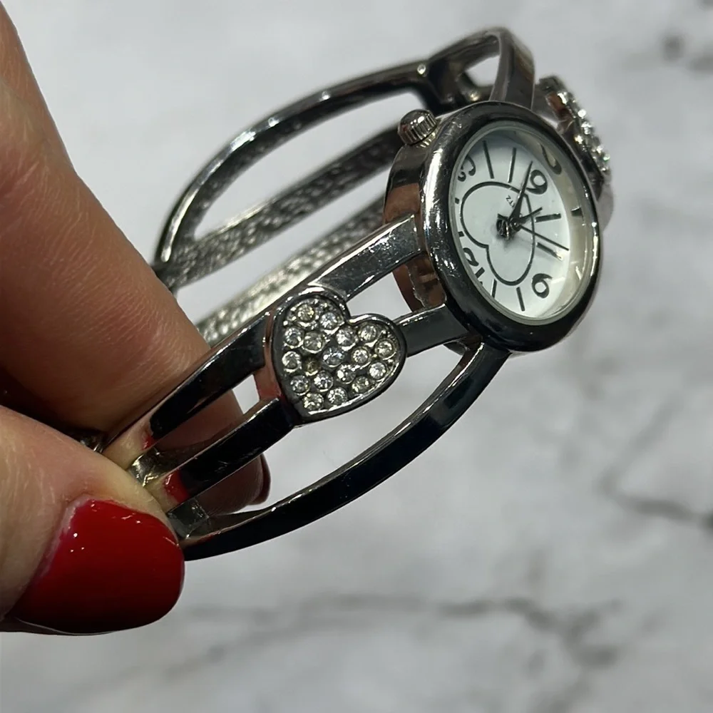 Vintage Y2K Heart Bangle Bracelet Watch
